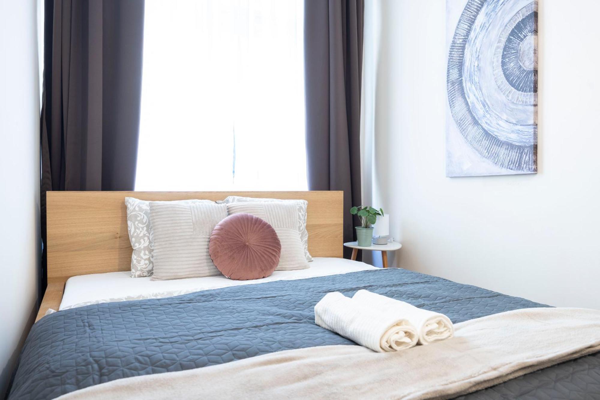 Prime Location & Cozy Central 3Bedrm Apartment ブダペスト エクステリア 写真