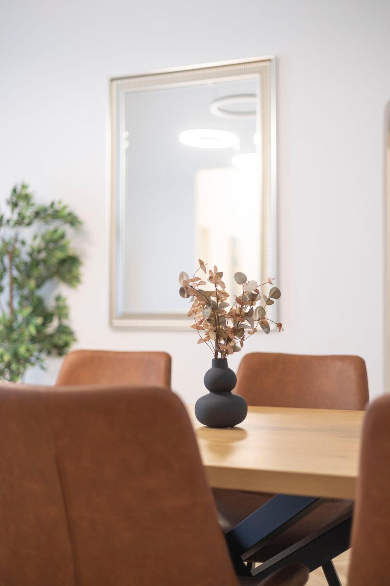 Prime Location & Cozy Central 3Bedrm Apartment ブダペスト エクステリア 写真