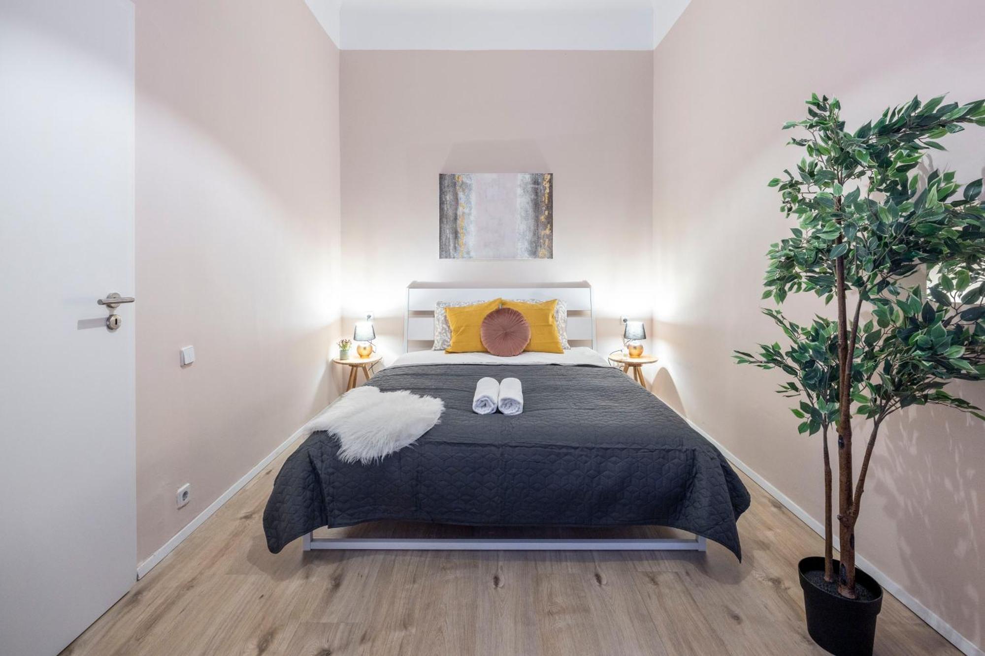 Prime Location & Cozy Central 3Bedrm Apartment ブダペスト エクステリア 写真