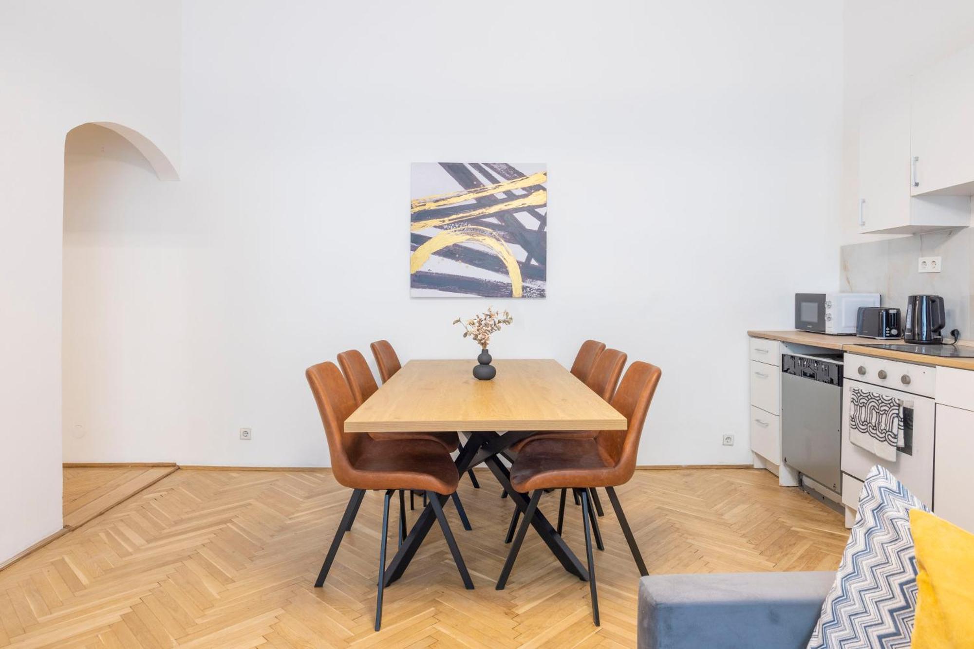 Prime Location & Cozy Central 3Bedrm Apartment ブダペスト エクステリア 写真